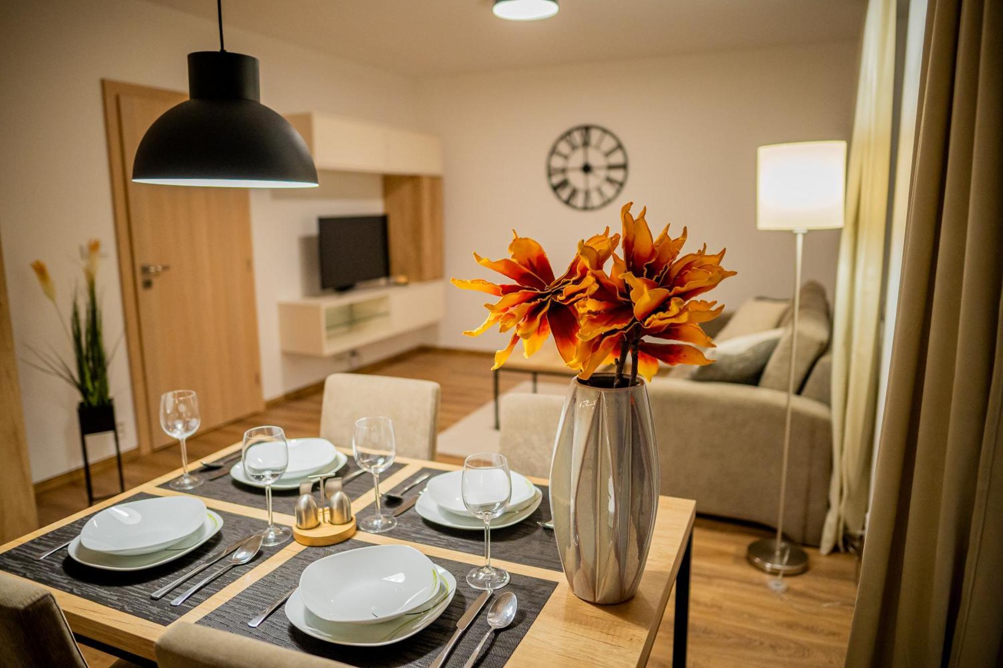 קושיצה Old Town City Center Apartment 1 - Private Parking Included מראה חיצוני תמונה